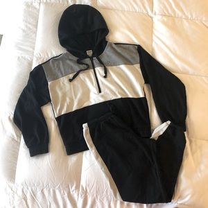 Victoria’s Secret pink sweatsuit duo